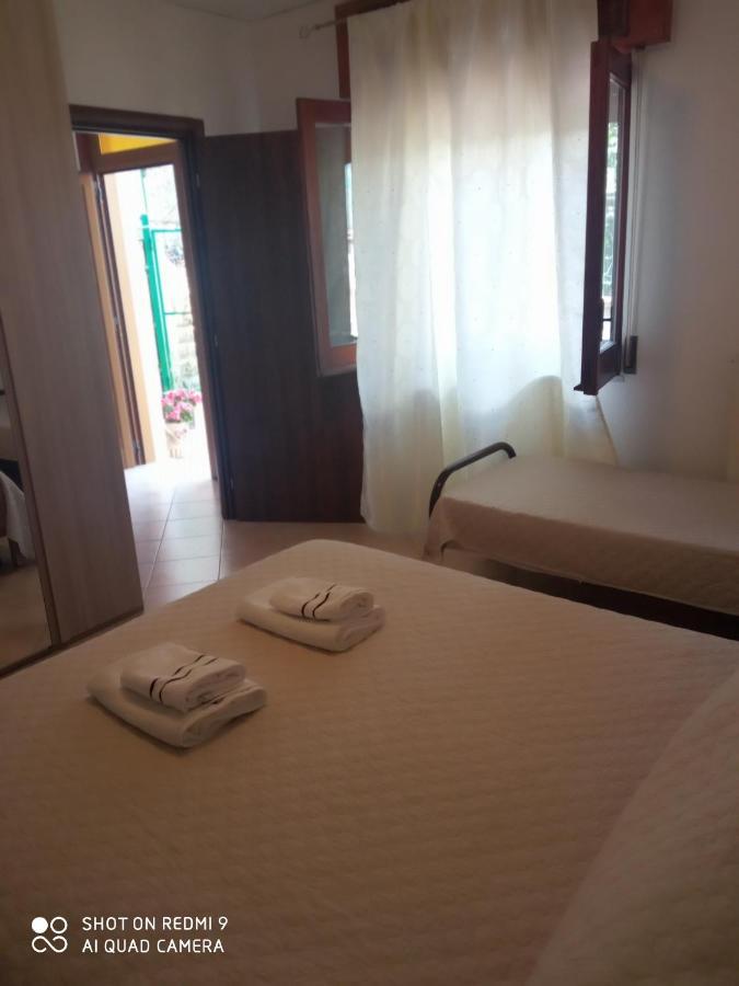 Bed & Breakfast Il Sentiero อาเจโรลา ภายนอก รูปภาพ