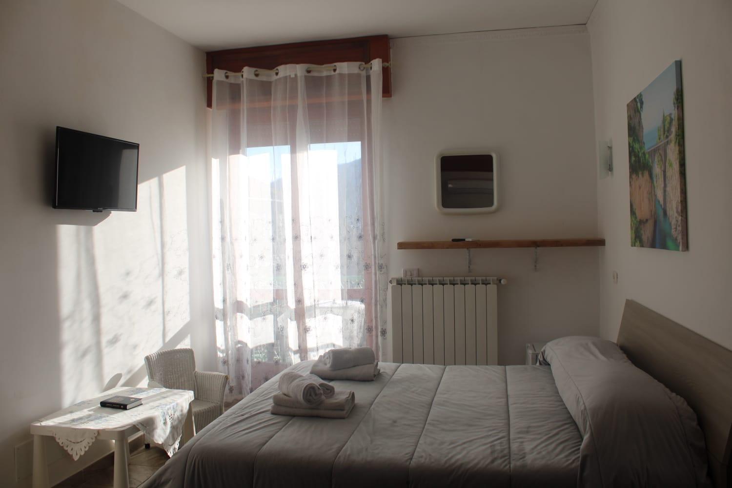 Bed & Breakfast Il Sentiero อาเจโรลา ภายนอก รูปภาพ